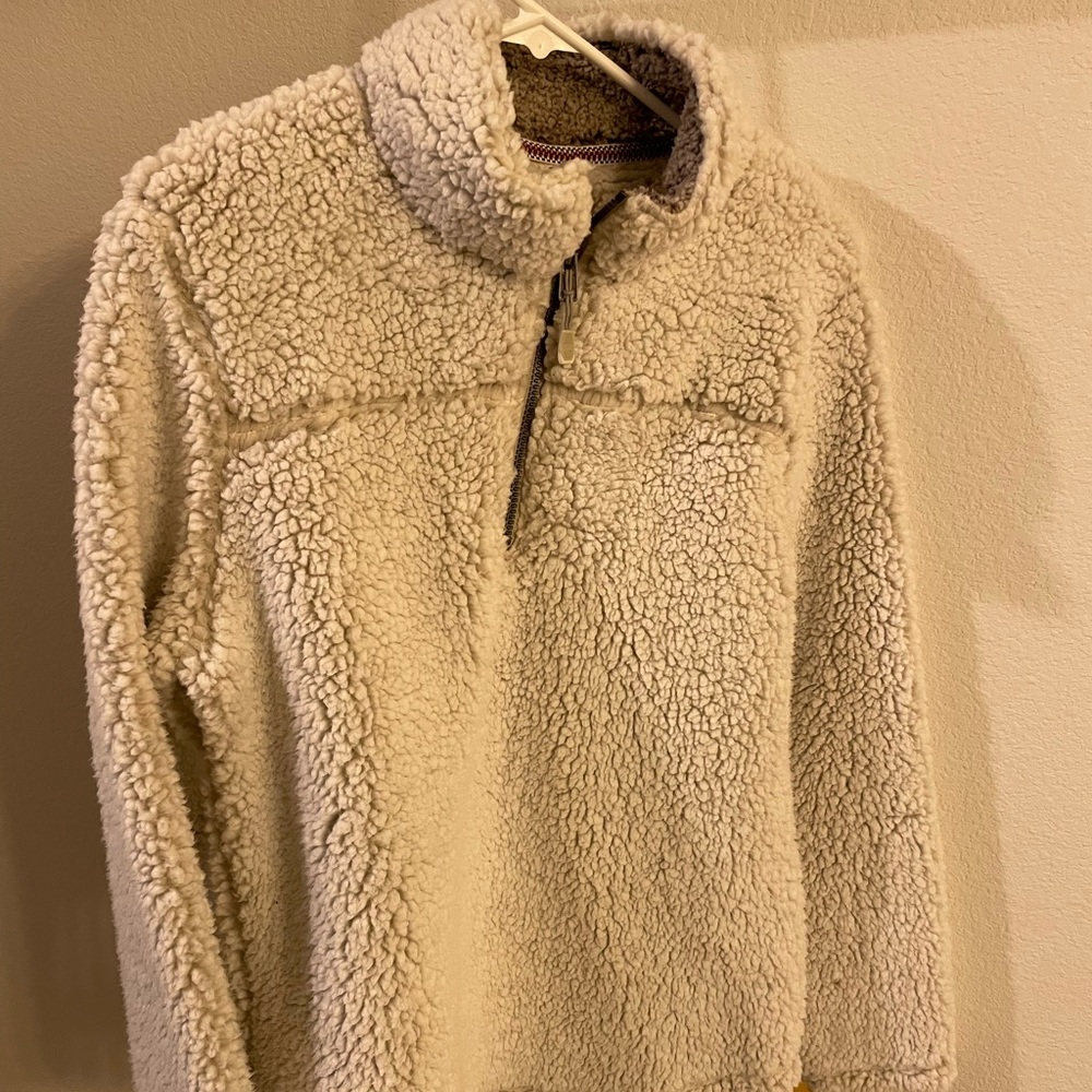 Womens 1/4 zip Sherpa pullover (M)